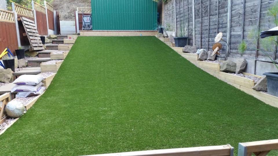 5 Tips To Install Artificial Grass With Minimal Mud And Mess In National City